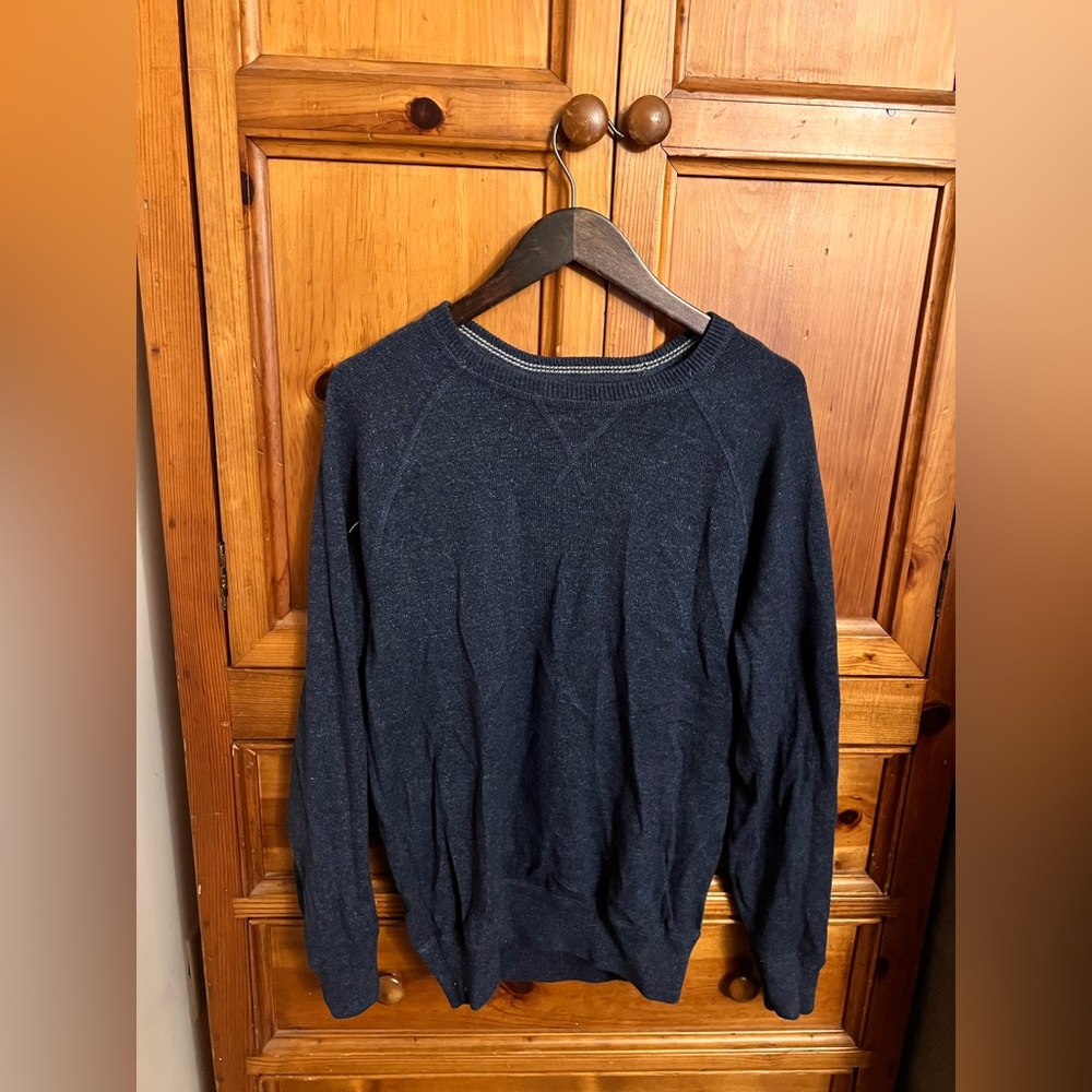 GH Bass and Co Crewneck